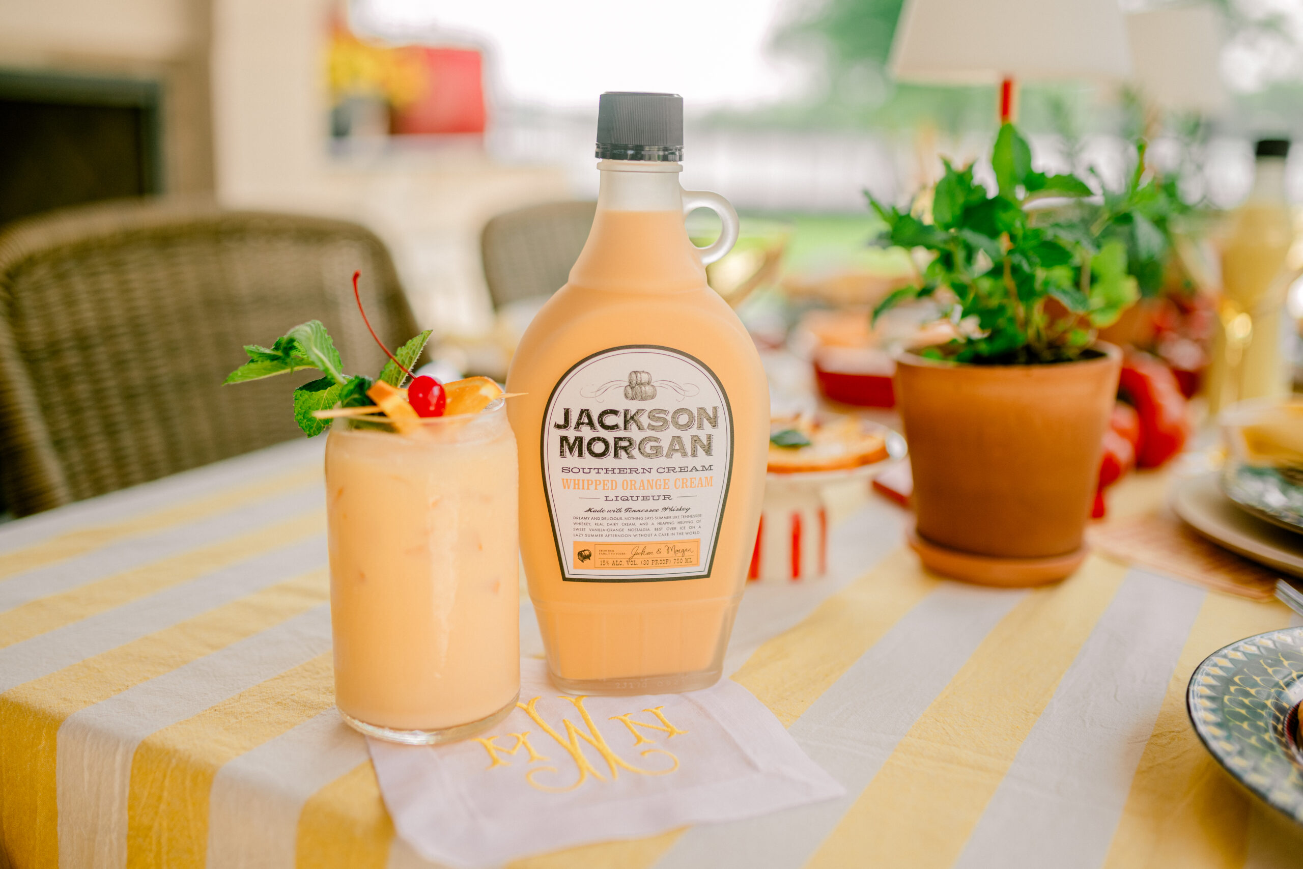 The Summer Sipper – Jackson Morgan Southern
