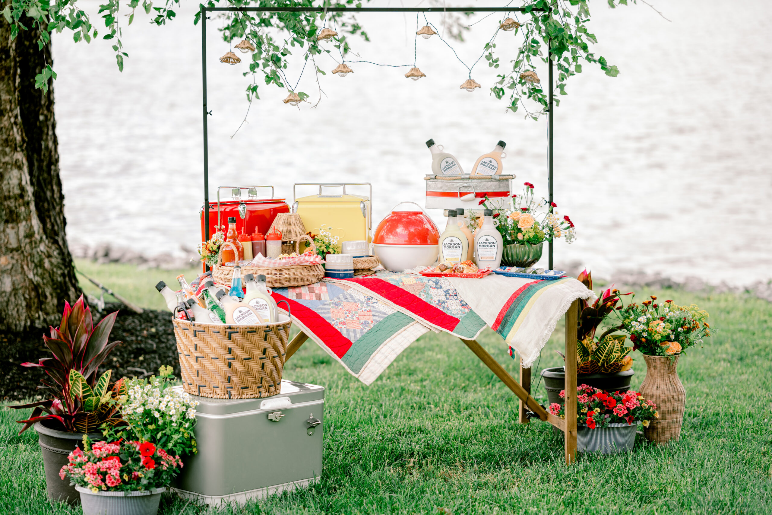 The Ultimate Sip Into Summer Lake Party | Jackson Morgan Southern